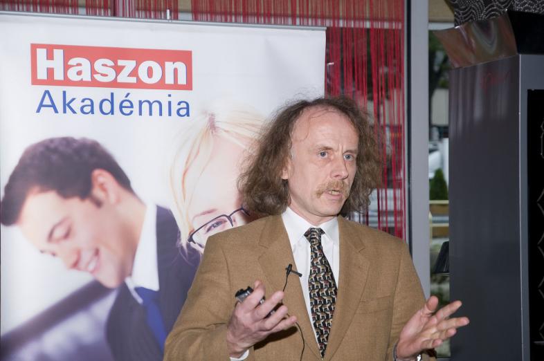 Haszon N�knek Konferencia